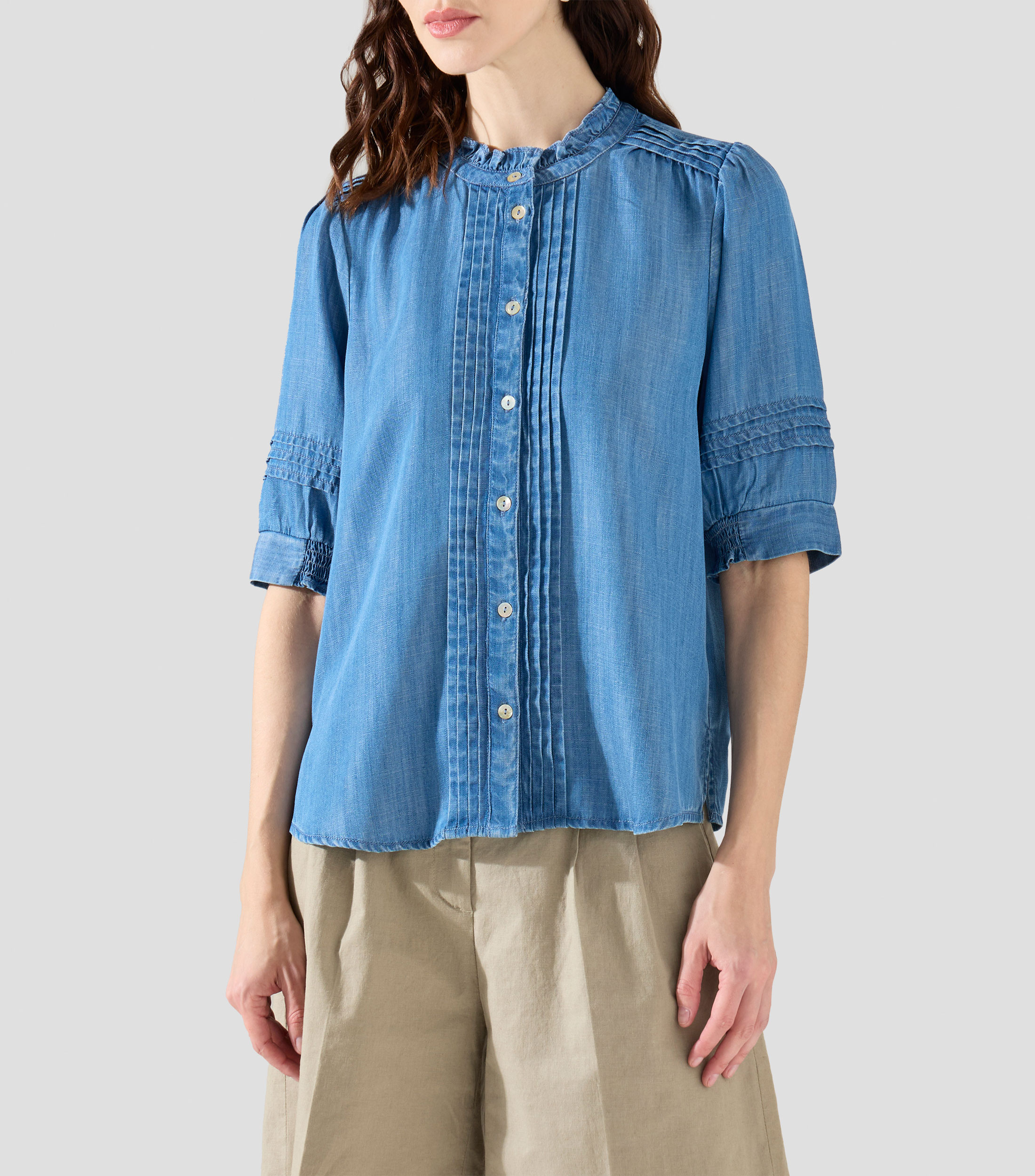 Camisa lisa con cuello mao y manga corta Mujer